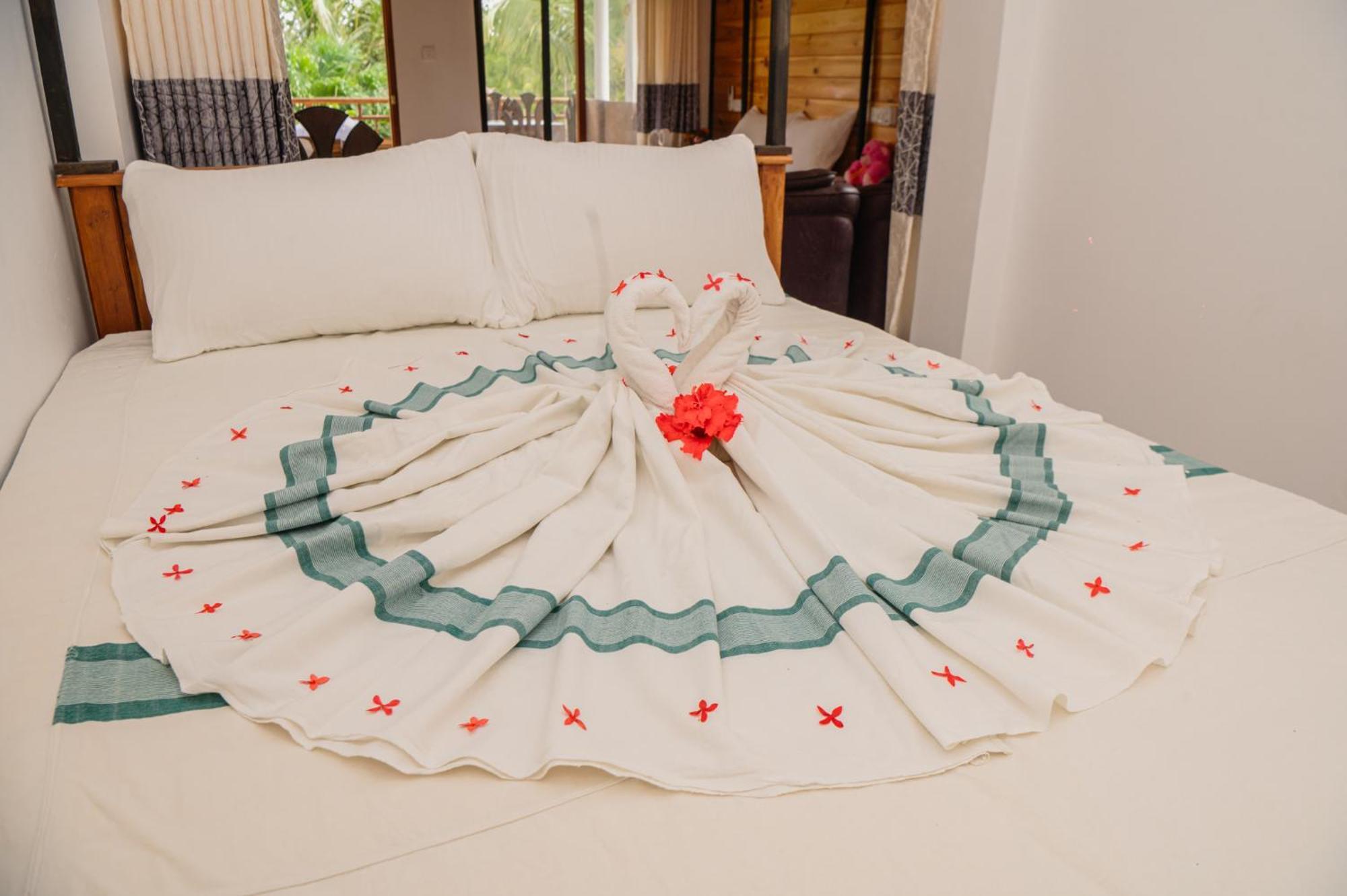 Rekawa Turtle Gate Hotel Тангалла Экстерьер фото