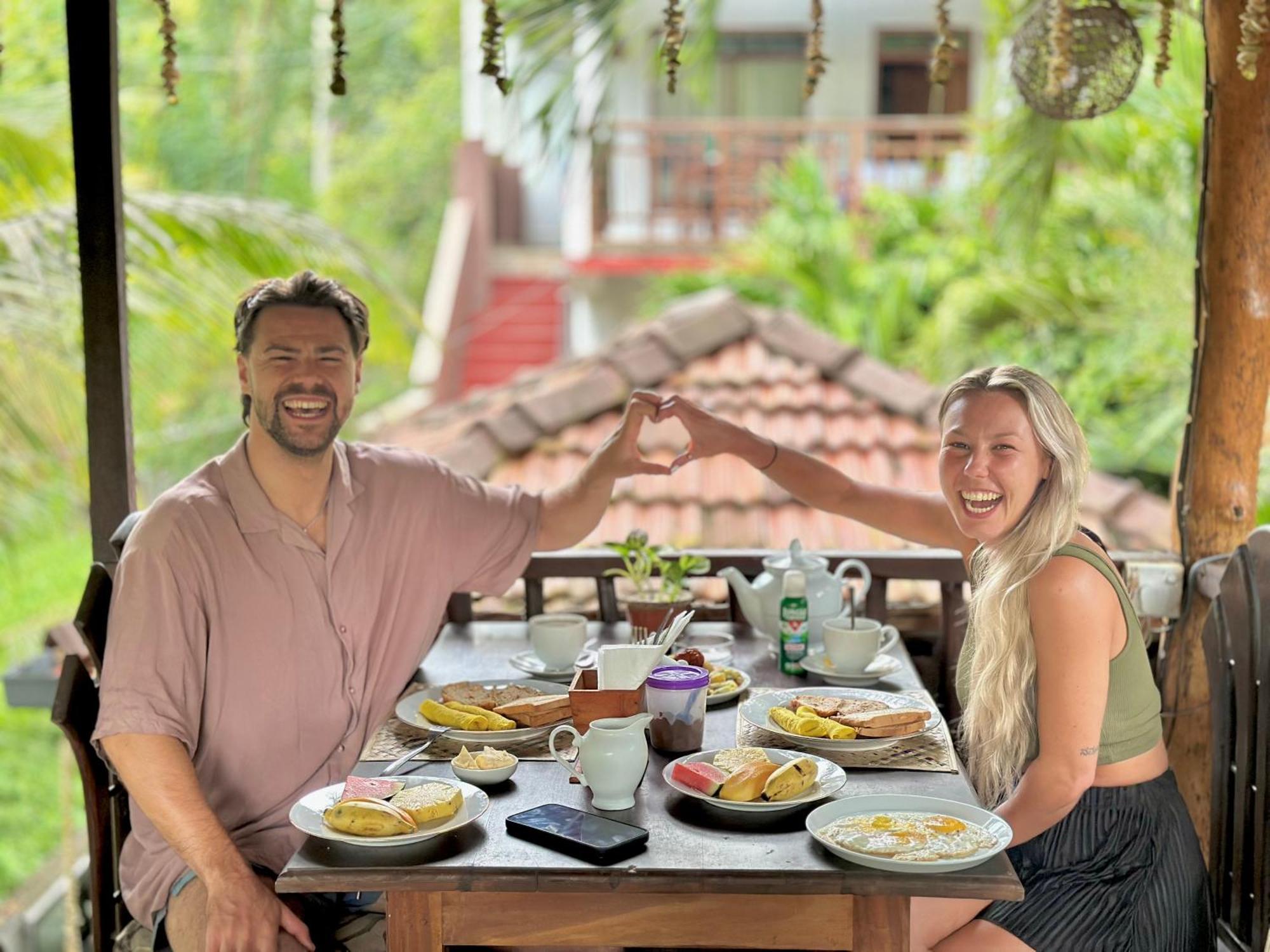 Rekawa Turtle Gate Hotel Тангалла Экстерьер фото