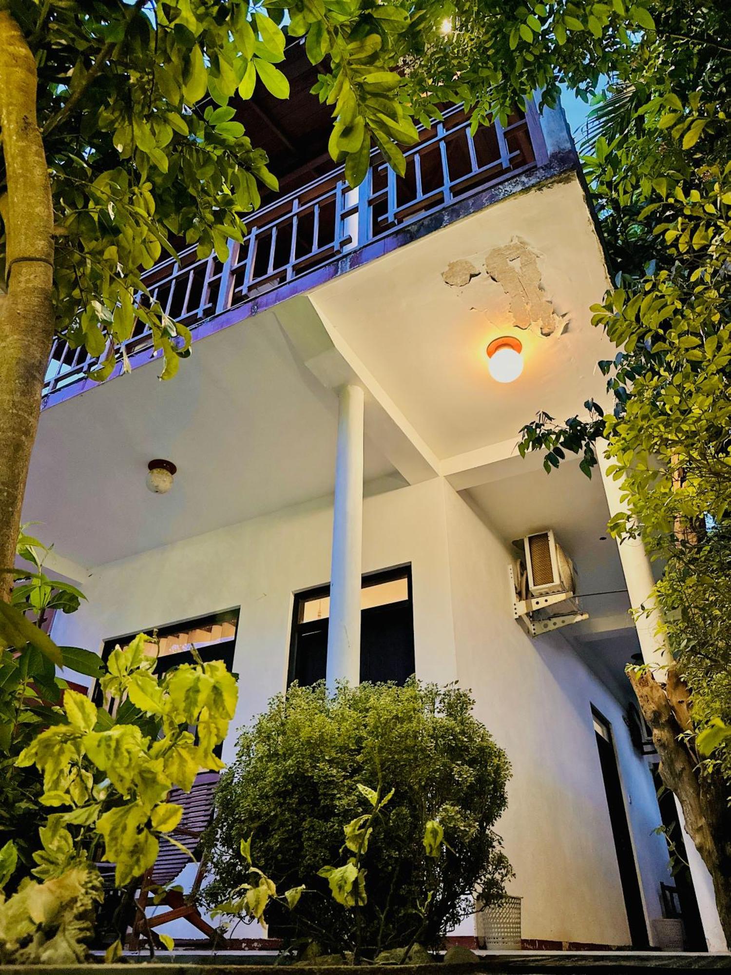 Rekawa Turtle Gate Hotel Тангалла Экстерьер фото