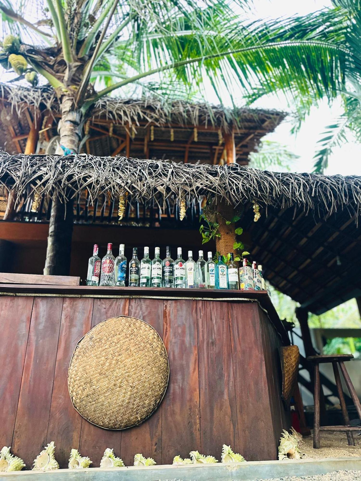 Rekawa Turtle Gate Hotel Тангалла Экстерьер фото